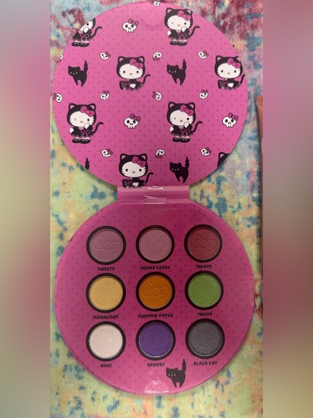 Hello Kitty Pink Halloween Eyeshadow Palette – 9-Color Mix
